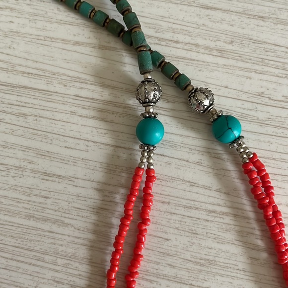 Turquoise and bead necklace - Picture 3 of 3